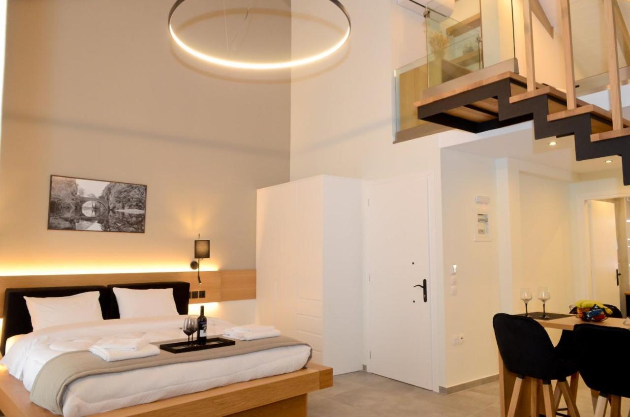 Roloi Suites 纳弗帕克托斯 外观 照片