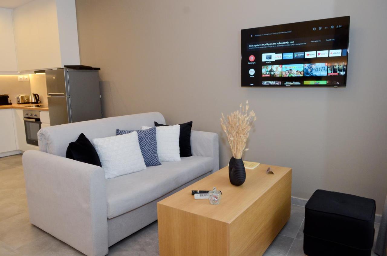 Roloi Suites 纳弗帕克托斯 外观 照片